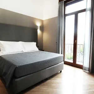 https://piazza-carit.hotels-amalfi.com